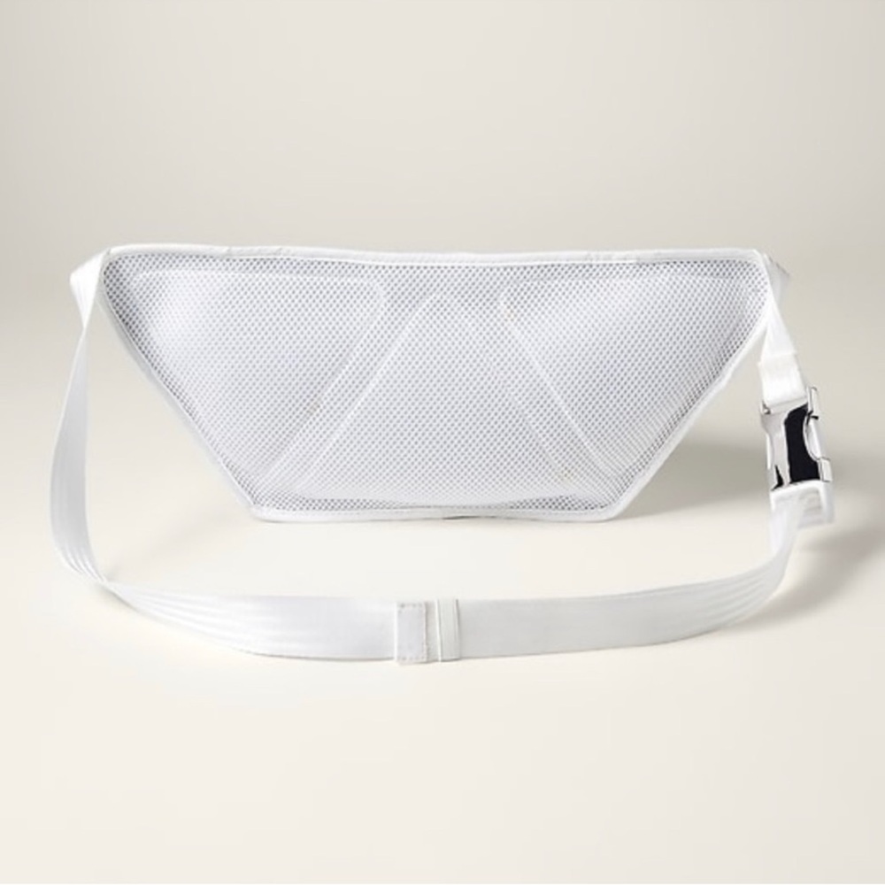 Athleta Excursion Waistbag White - Picture 3 of 13